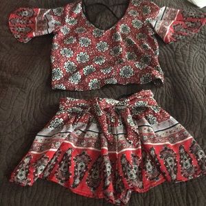 Floral set with tie shorts and criss cross back